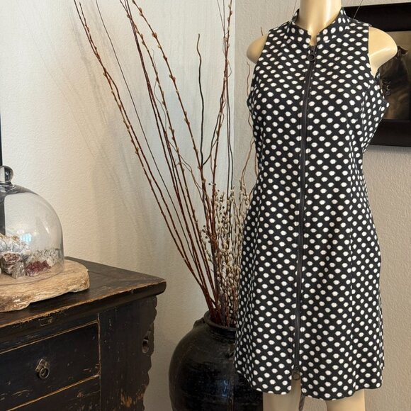 WORTH New York sleeveless hi collared neckline full front zip Polka Dot DRESS - Picture 4 of 6
